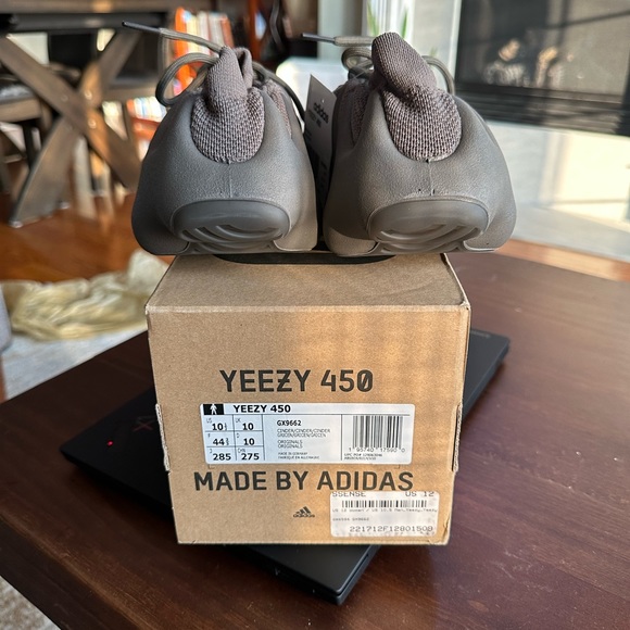 Yeezy 450 Cinder